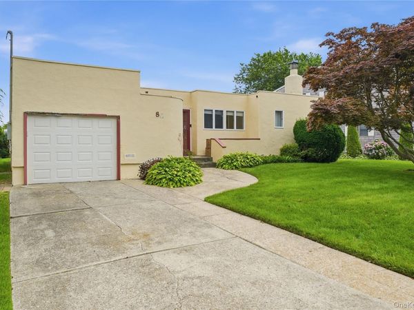 88 Central Avenue , Amityville, NY 11701
