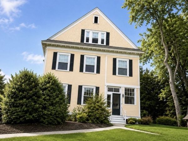 73 Moore Ave, Unit 3, Worcester, MA 01602