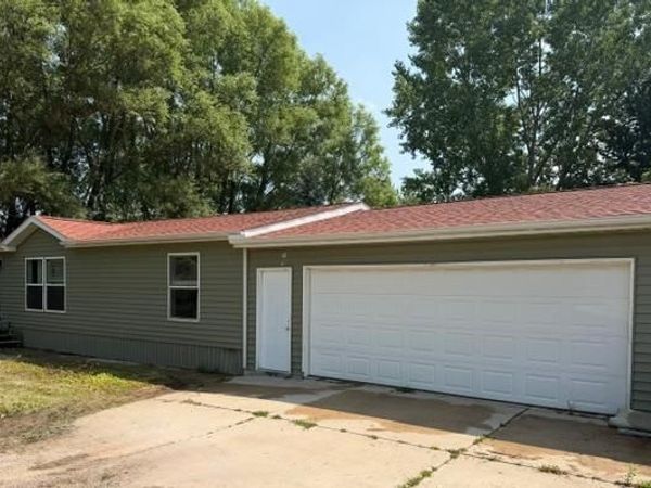 3286 County Road 5 NW, Annandale, MN 55302
