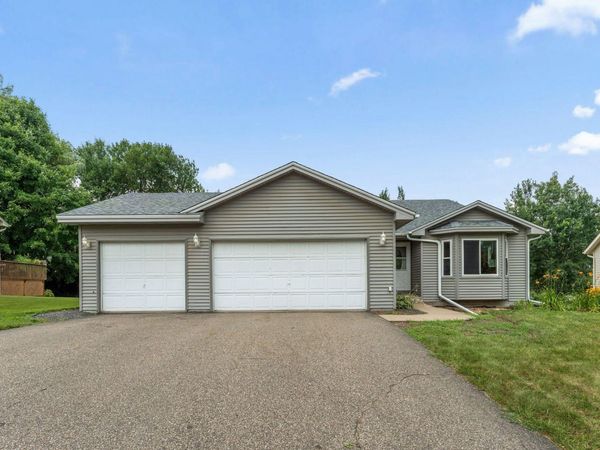 9610 Lakeside Trail , Champlin, MN 55316