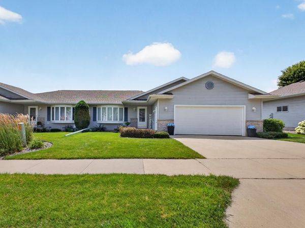 4514 Meadow Lakes Drive NW, Rochester, MN 55901