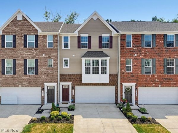34600 Ethan Way , Willoughby, OH 44094