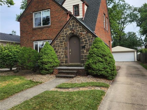 6303 Morningside Drive, Parma, OH 44129
