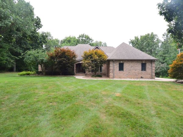 12183 E Hutchison Road , Mt Vernon, IL 62864