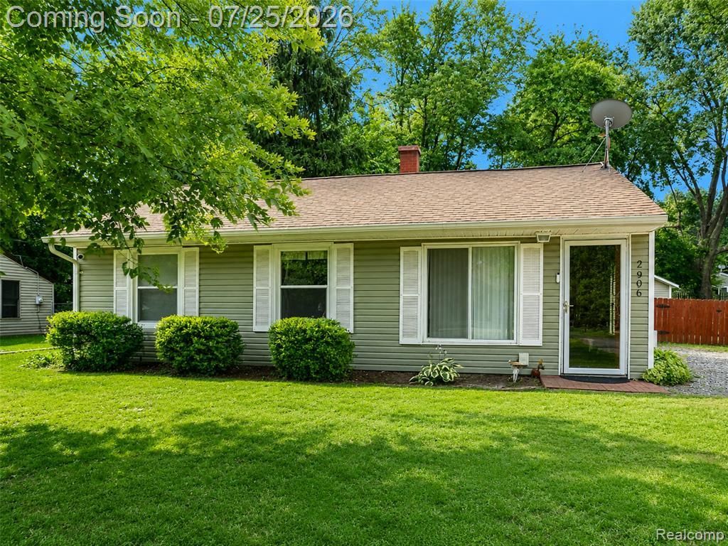 2906 James Road, Auburn Hills, MI 48326 Main Photo