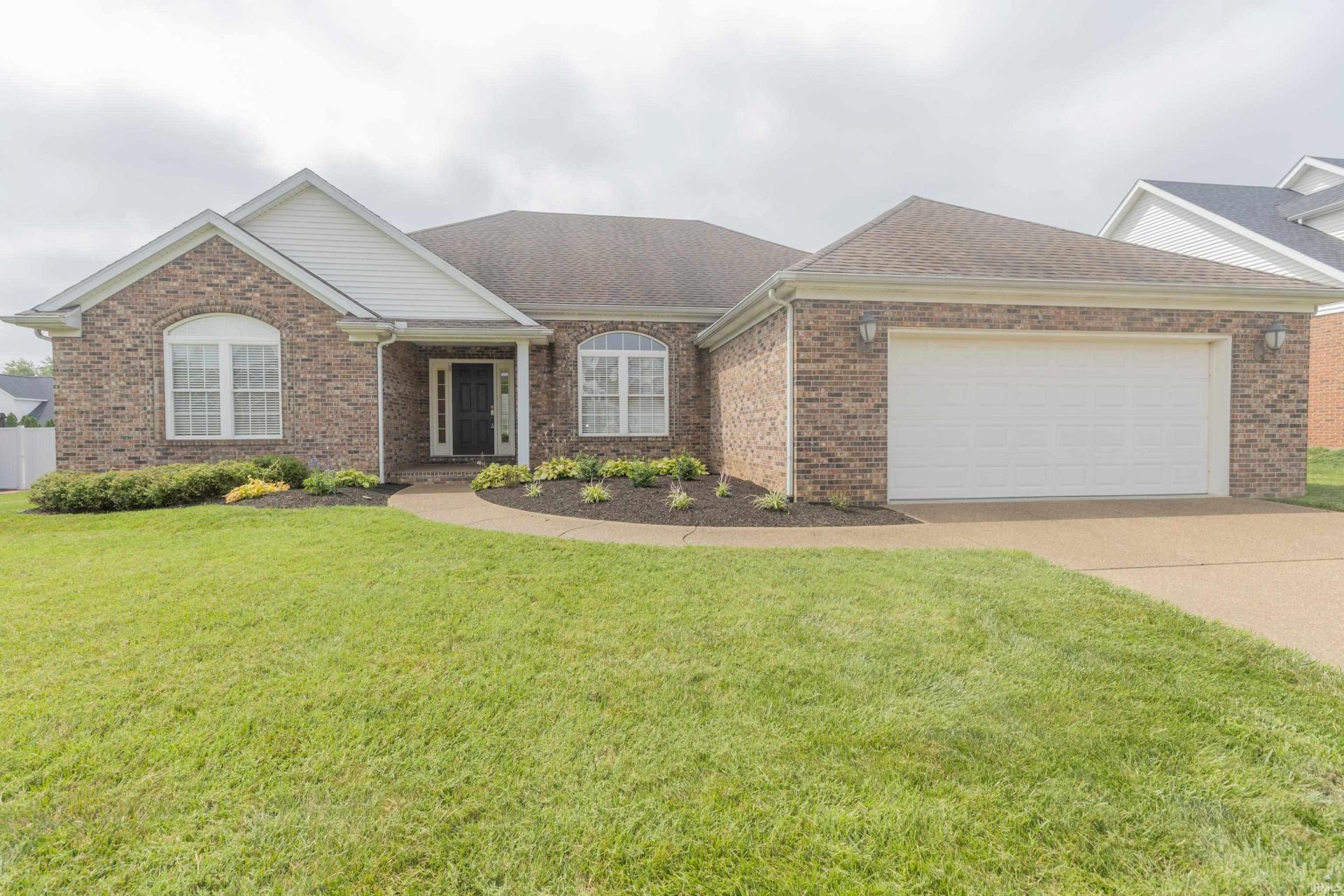 4449 Winsley Cove, Evansville, IN 47725 Main Photo