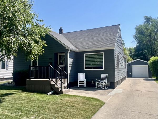820 N Jay Street, Aberdeen, SD 57401