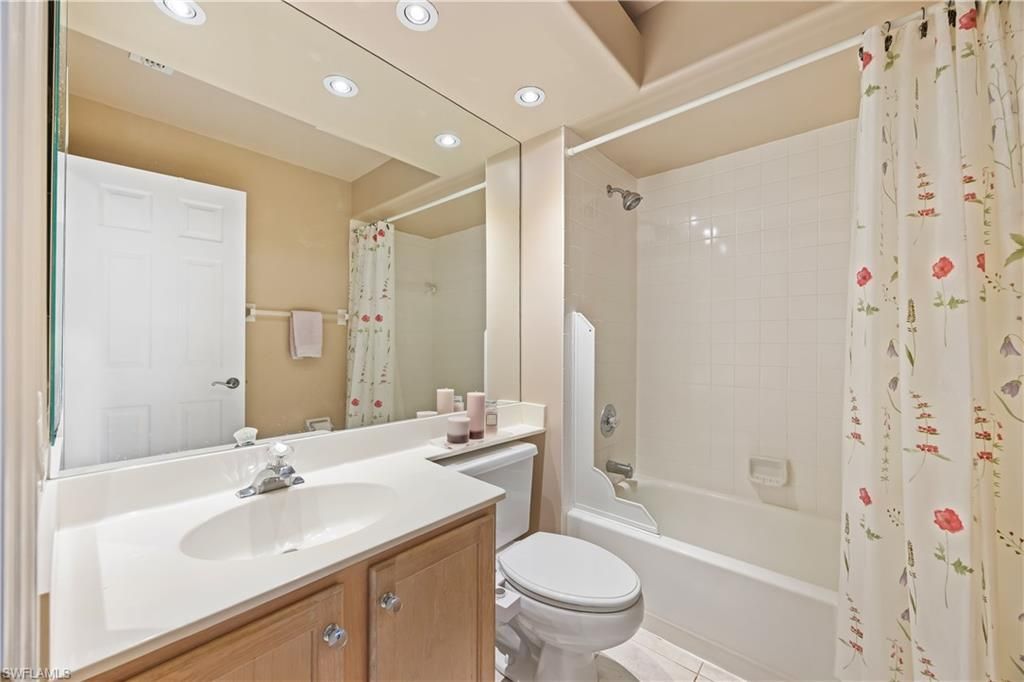 13611 Worthington Way , Unit 1310, Bonita Springs, FL 34135 Photo