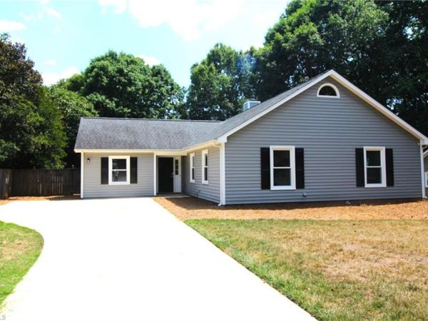 6727 River Hills Drive , Greensboro, NC 27410