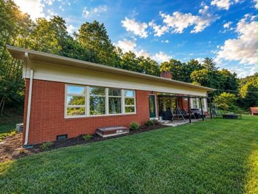 821 Ivy , Harlan, KY 40831