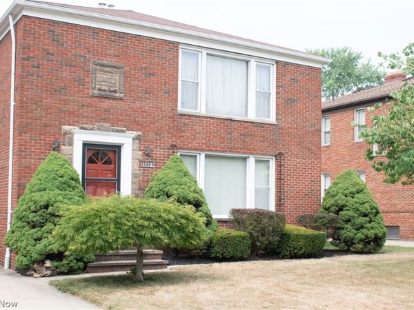 5589 Mayfield Road, Lyndhurst, OH 44124