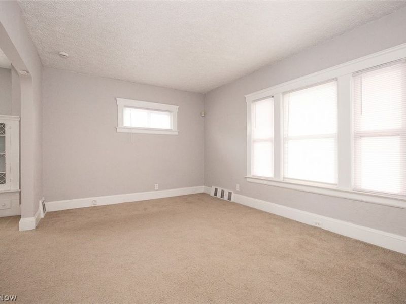 4953 E 106th Street, Garfield Heights, OH 44125 Photo 3
