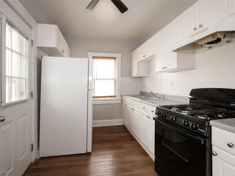 4953 E 106th Street, Garfield Heights, OH 44125 Photo 9