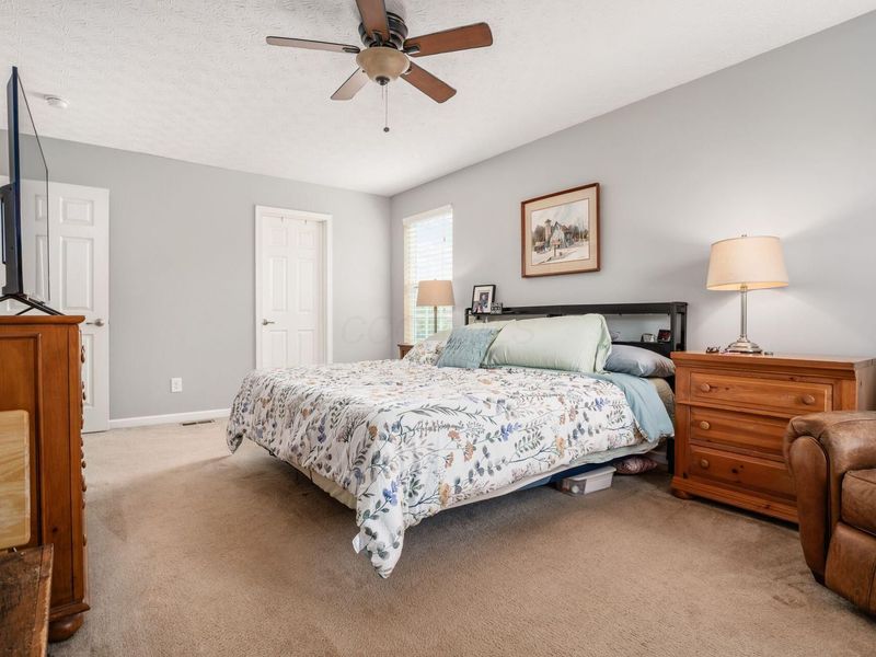 304 Evergreen Circle , Pickerington, OH 43147 Photo 18