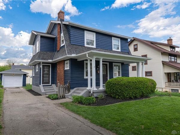 9 Wiltshire Boulevard, Oakwood, OH 45419