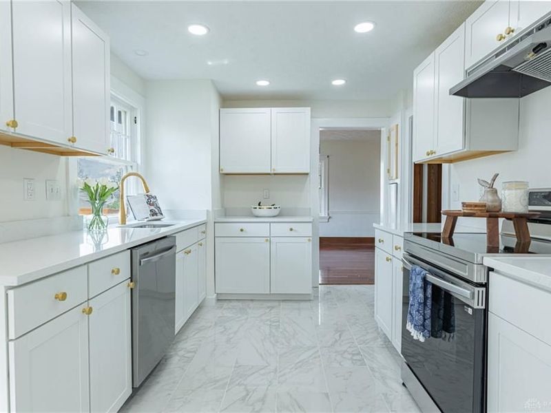 9 Wiltshire Boulevard, Oakwood, OH 45419 Photo 12