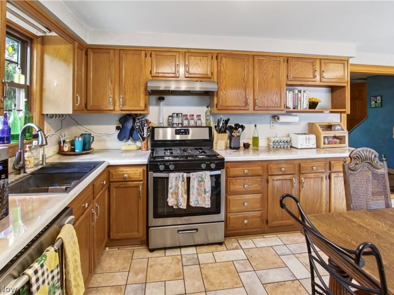 27341 Bagley Road, Olmsted Township, OH 44138 Photo 5