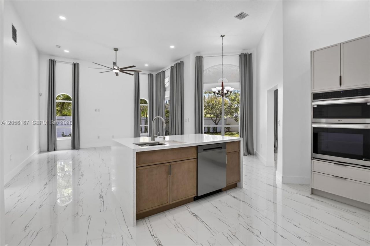 13791 NW 23rd St , Pembroke Pines, FL 33028 Photo