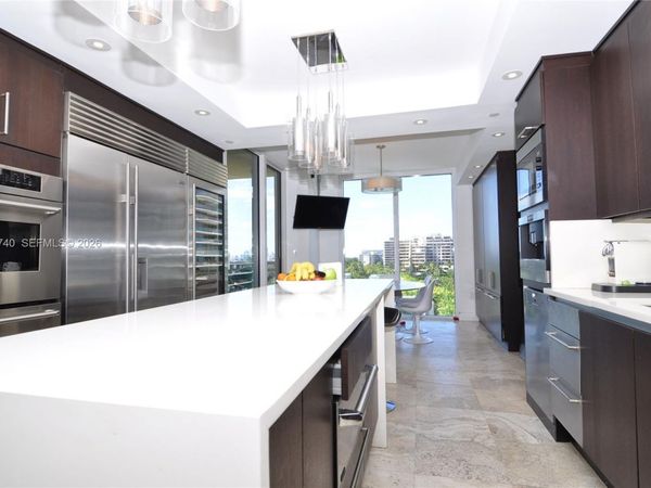 430 Grand Bay Dr , Unit 708, Key Biscayne, FL 33149