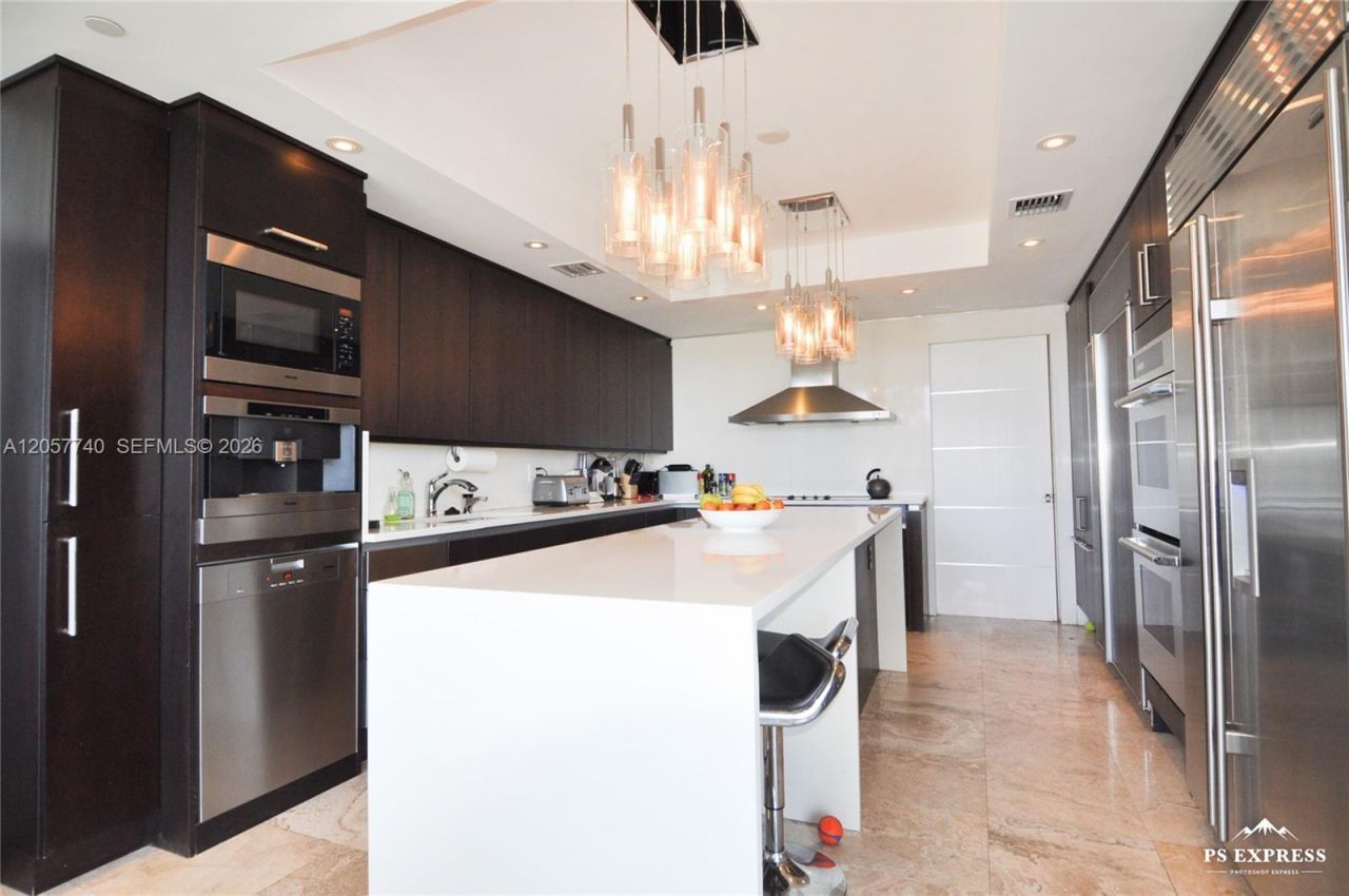 430 Grand Bay Dr, Unit 708, Key Biscayne, FL 33149 Photo