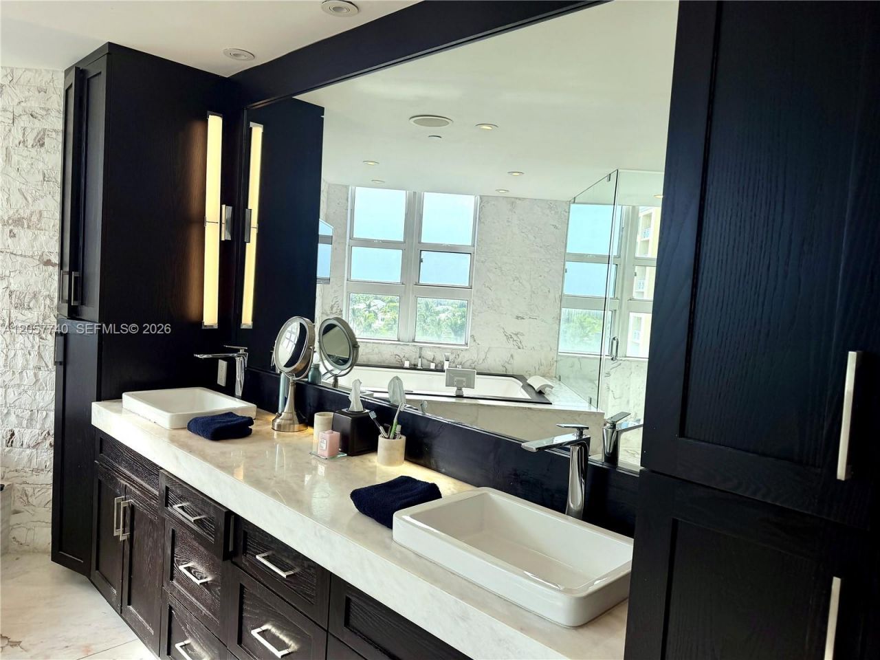 430 Grand Bay Dr, Unit 708, Key Biscayne, FL 33149 Photo