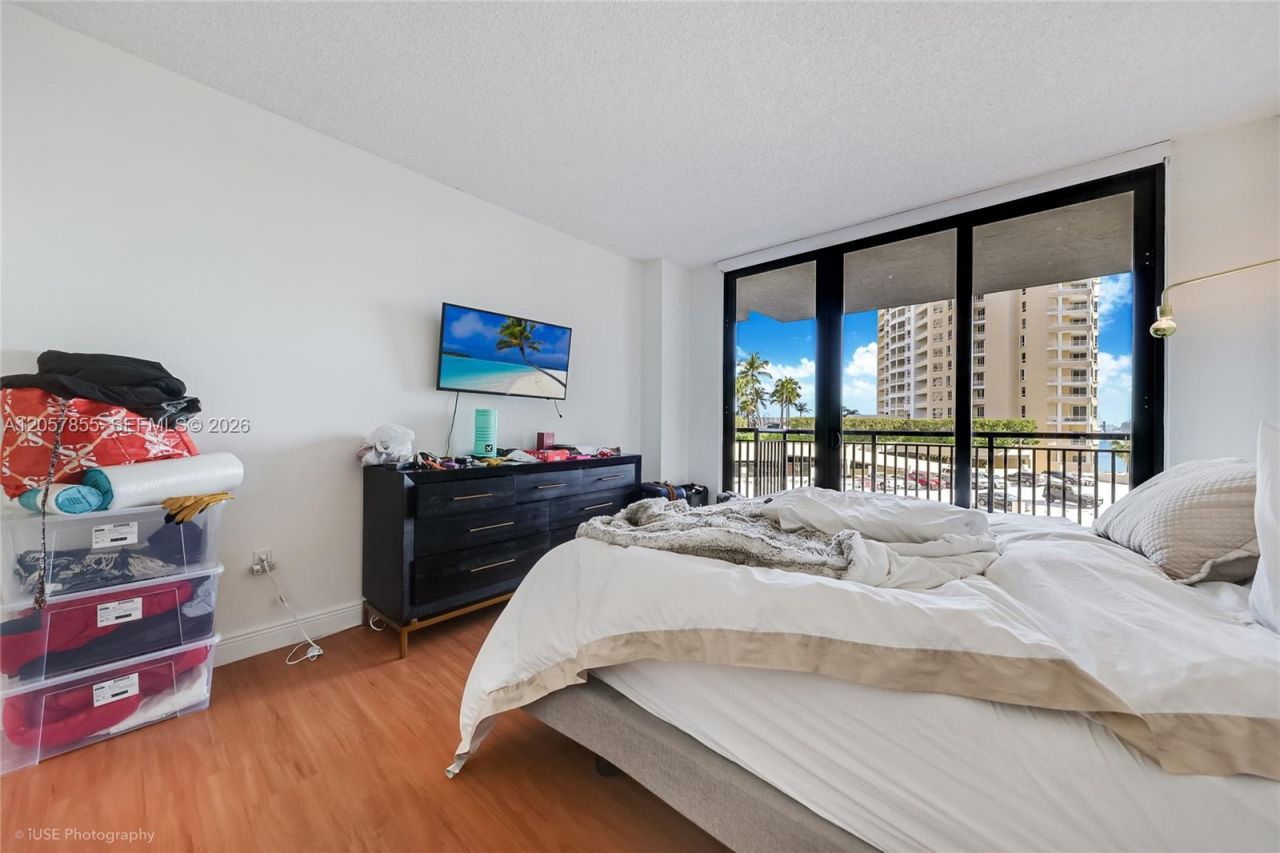 540 Brickell Key Dr , Unit 608, Miami, FL 33131 Photo