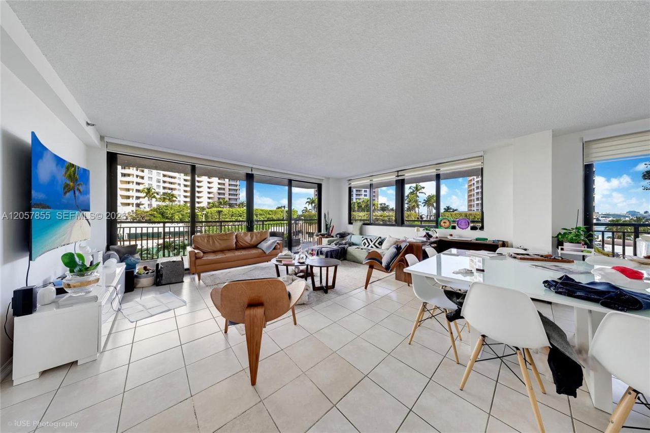 540 Brickell Key Dr , Unit 608, Miami, FL 33131 Photo