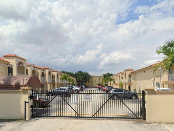549 W 68th St , Unit 4, Hialeah, FL 33014