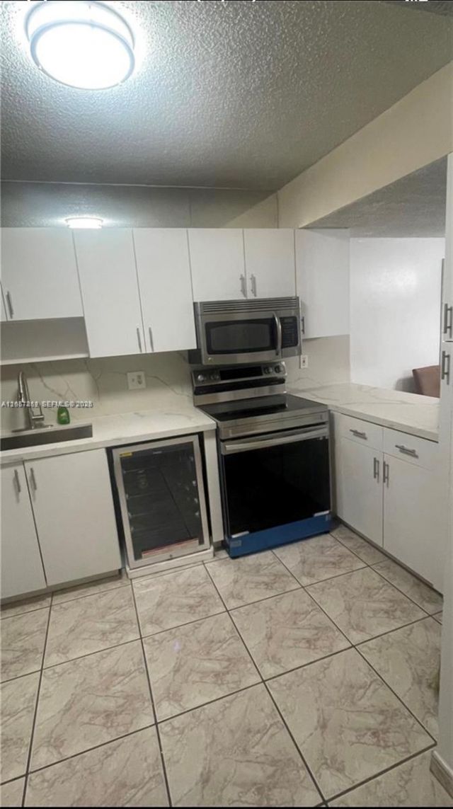 549 W 68th St , Unit 4, Hialeah, FL 33014 Photo