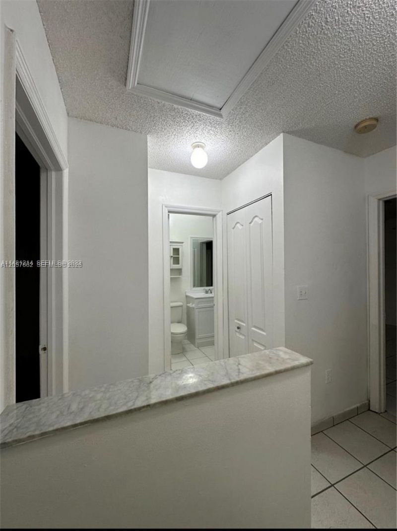 549 W 68th St , Unit 4, Hialeah, FL 33014 Photo