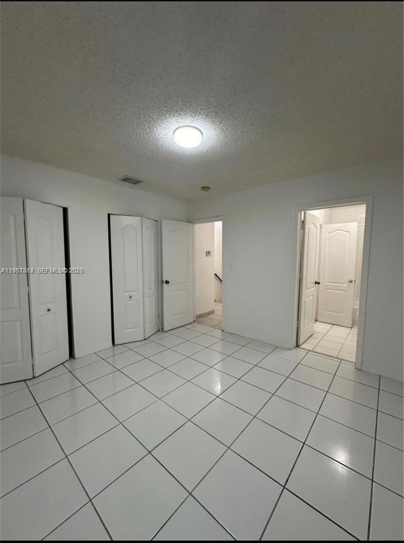 549 W 68th St , Unit 4, Hialeah, FL 33014 Photo