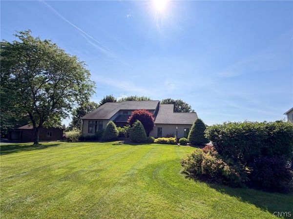 6125 Oakridge Road , Auburn, NY 13021