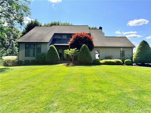 6125 Oakridge Road, Auburn, NY 13021