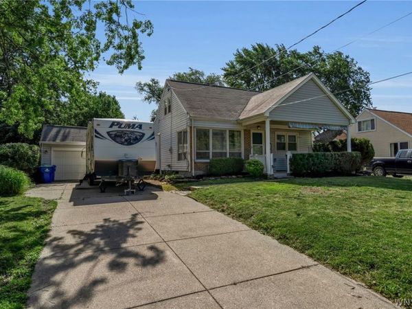 5841 Lakecrest Drive , Hamburg, NY 14085
