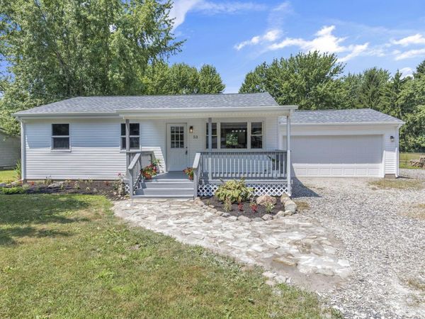 53 3rd Avenue SW, Pataskala, OH 43062