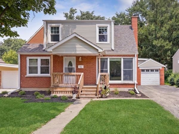 116 W Park Drive, Lombard, IL 60148