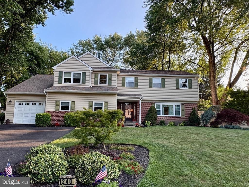 240 BEAVER ROAD, SOUTHAMPTON, PA 18966