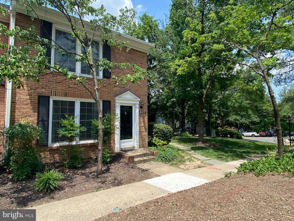 2548 C S Arlington Mill Drive, Unit 3, Arlington, VA 22206 Main Photo
