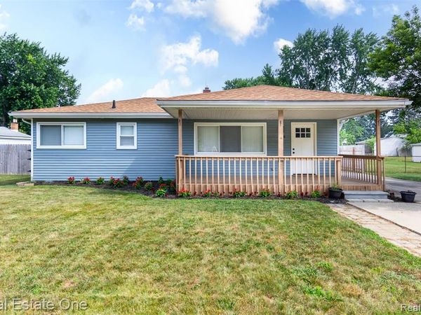 7354 N Shaker Drive, Waterford Twp, MI 48327
