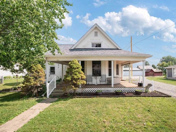 221 E Washington Street, Galveston, IN 46932