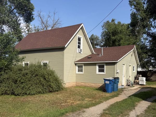 7847 State Street , Clear Lake, MN 55319