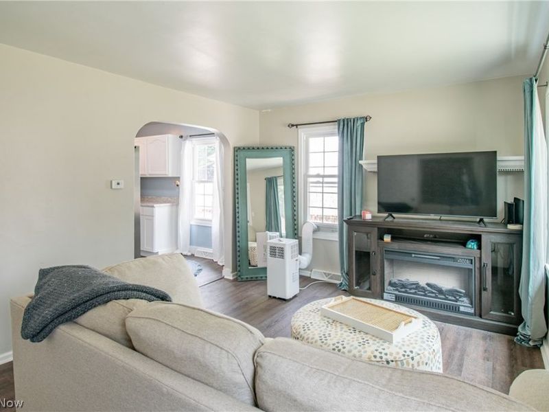 908 Hayes Avenue, Willoughby, OH 44094 Photo 7