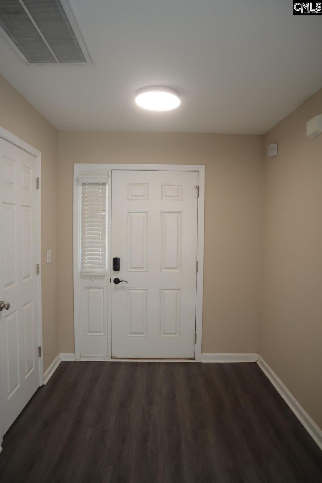 1033 Glencroft Drive  Photo 12