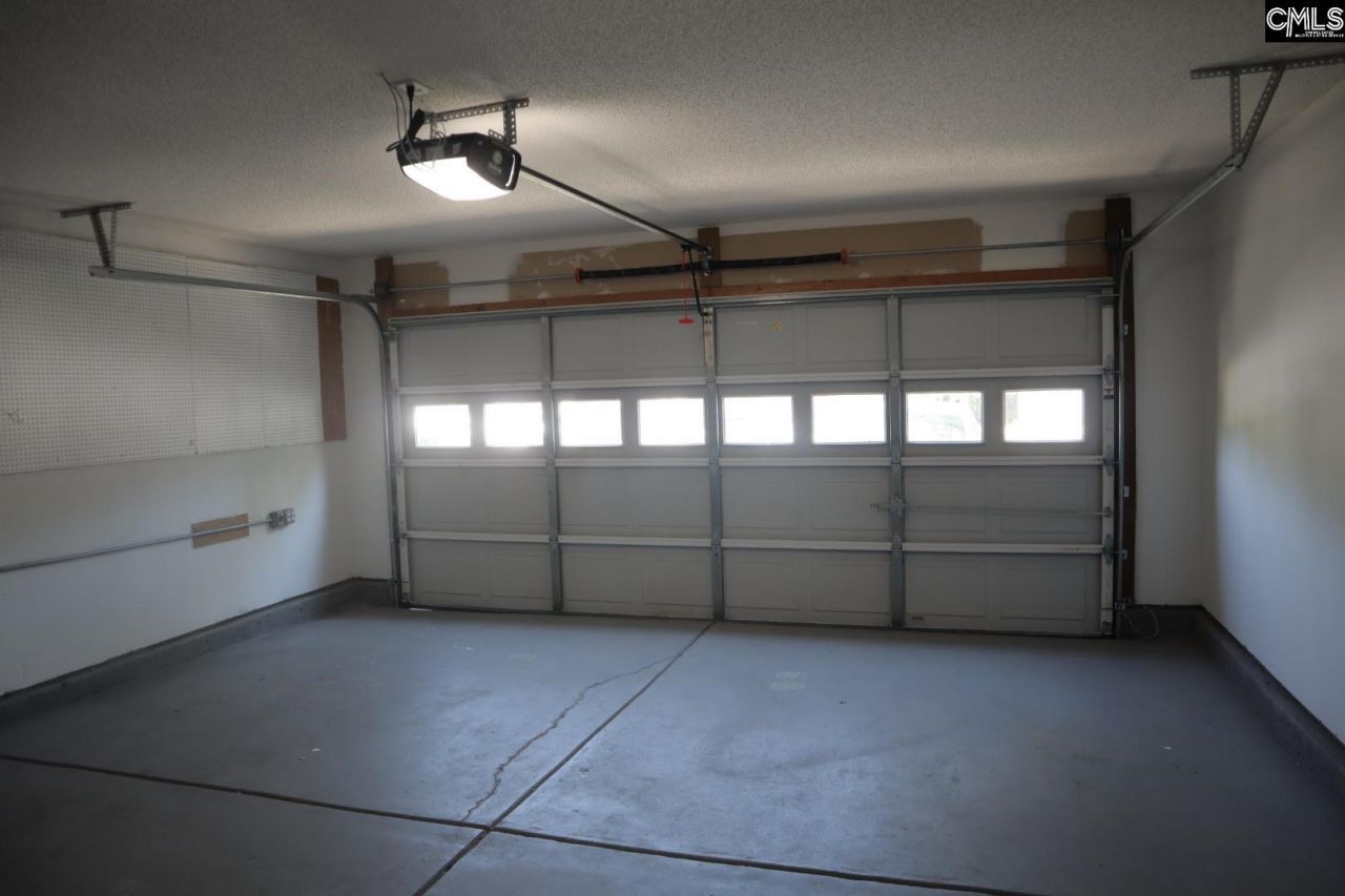 1033 Glencroft Drive  Photo 24