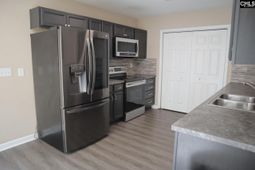 1033 Glencroft Drive  photo 4