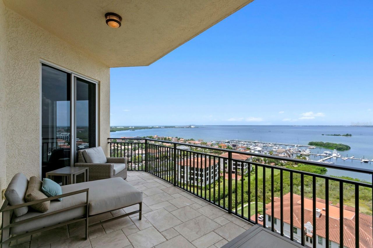 5823 Bowen Daniel Drive, Unit 1603, Tampa, FL 33616 Photo