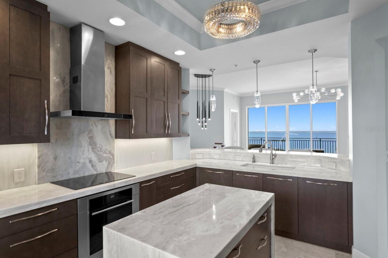 5823 Bowen Daniel Drive, Unit 1603, Tampa, FL 33616 Photo