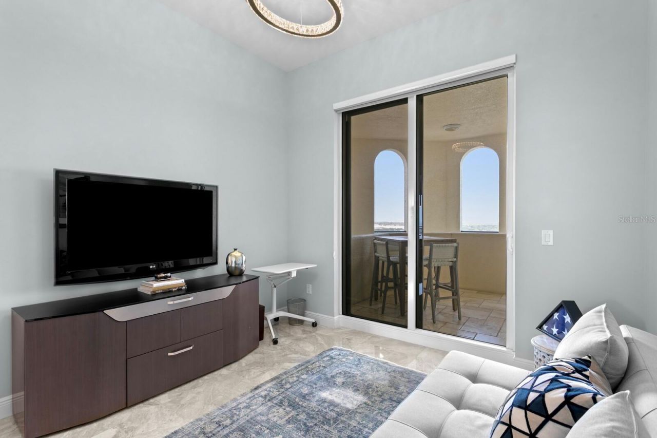 5823 Bowen Daniel Drive, Unit 1603, Tampa, FL 33616 Photo