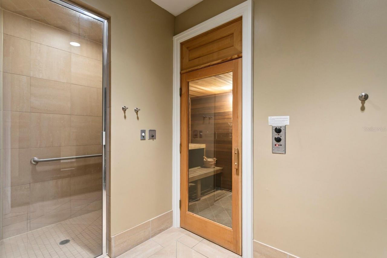 5823 Bowen Daniel Drive, Unit 1603, Tampa, FL 33616 Photo