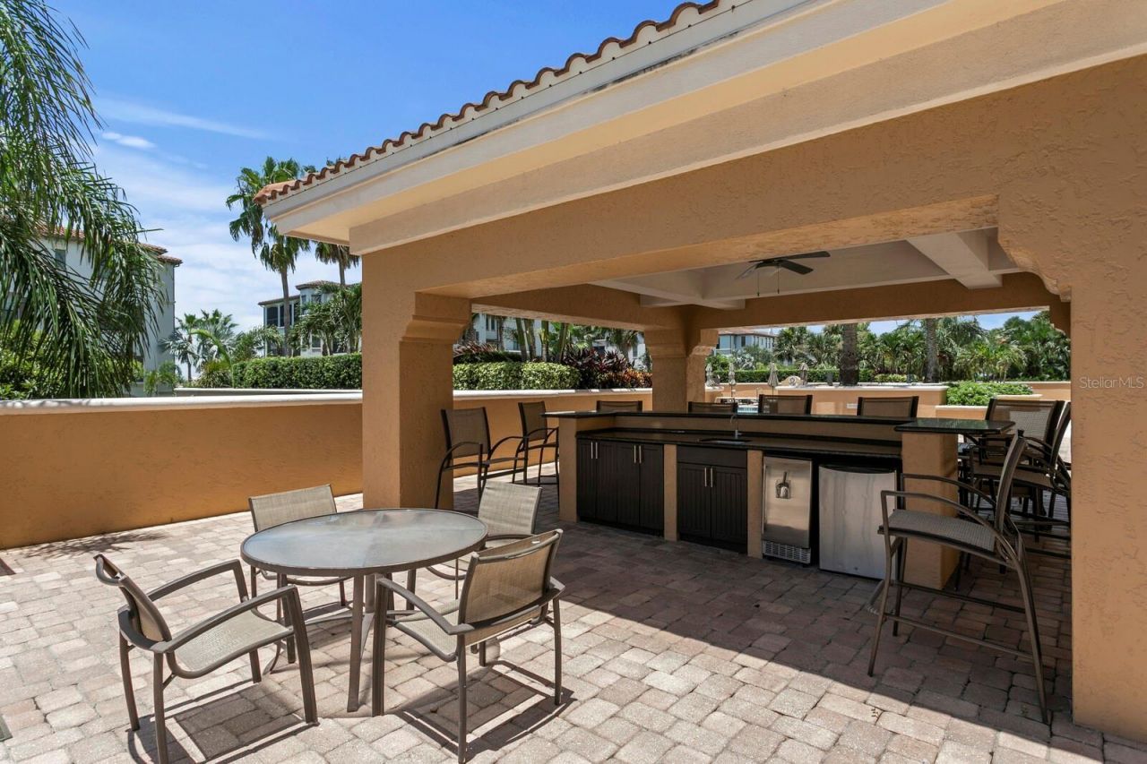 5823 Bowen Daniel Drive, Unit 1603, Tampa, FL 33616 Photo